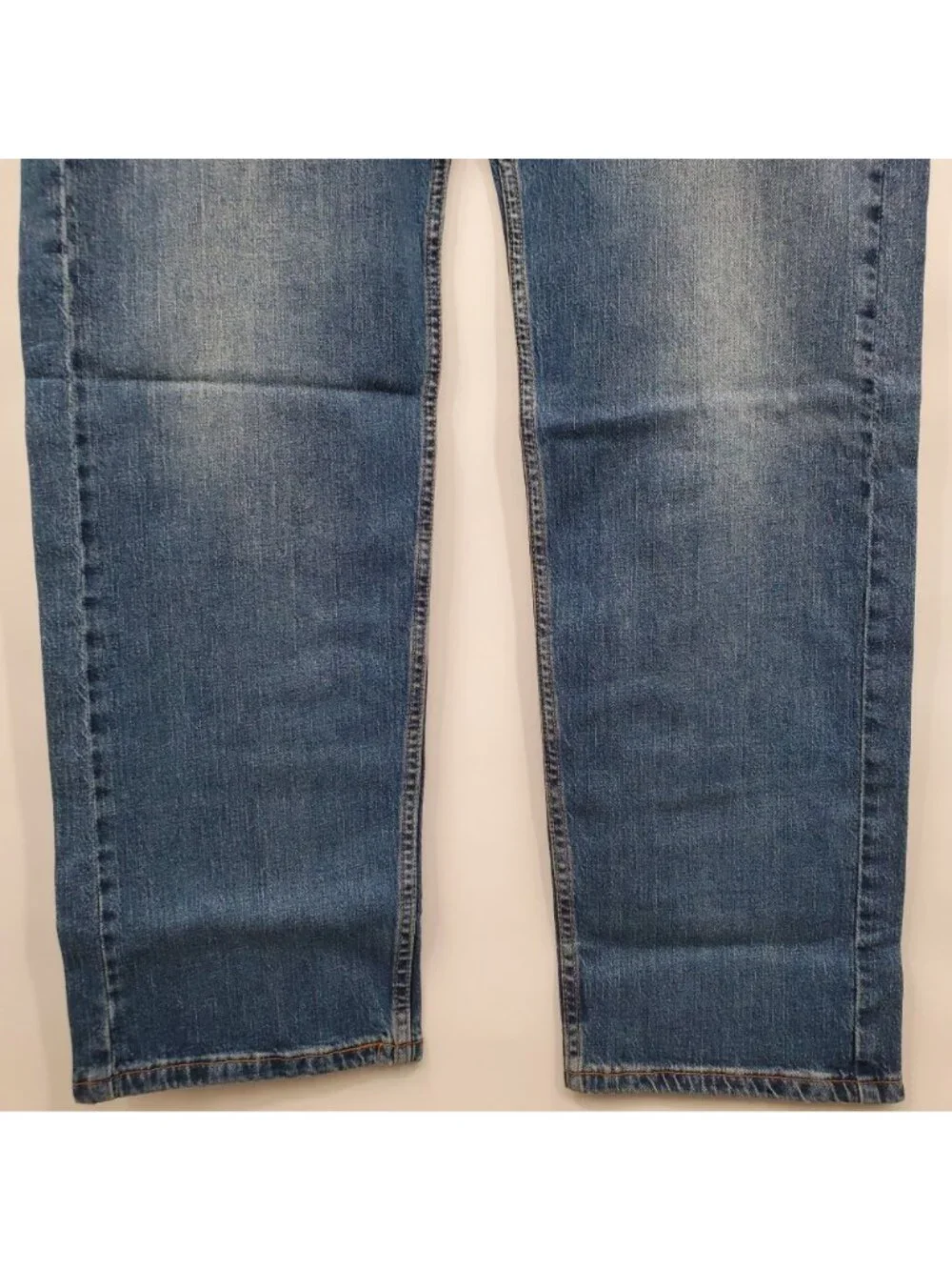 Levi's 505 Regular Ease Regular Straight Leg Midweight Jeans Men Size 36x32 NWT